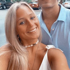 Meet your Posher, Ella